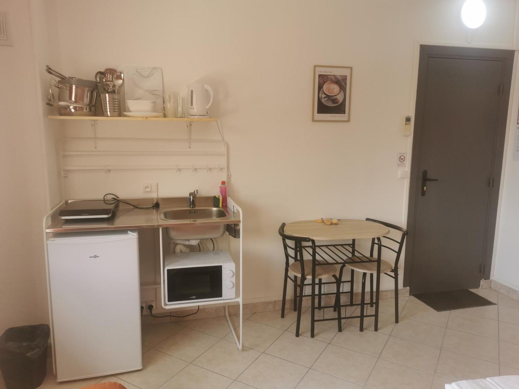 Appartement 4 , Disneyland - Parking Gratuit - Maison Des Platanes Meaux Luaran gambar